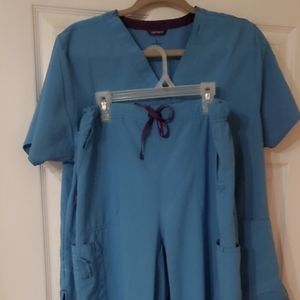 Turqoius blue Carhartt scrubs large